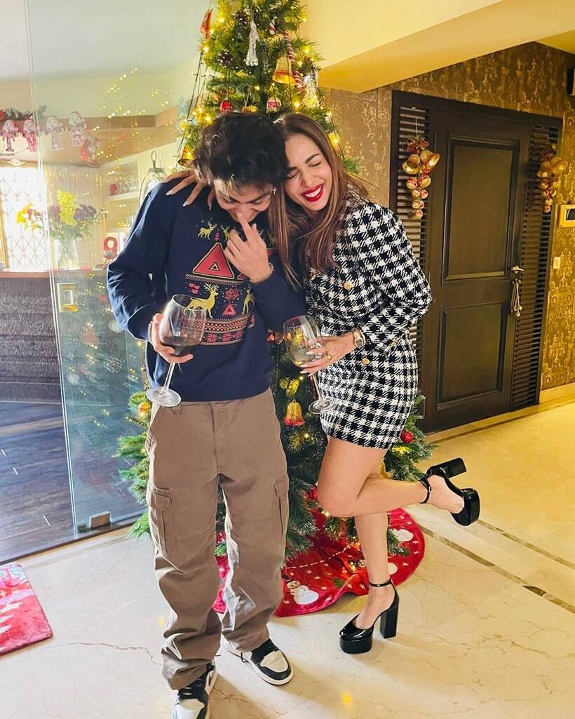 Malaika Arora Christmas photo dump Arhaan Khan, Amrita Arora Arjun Kapoor