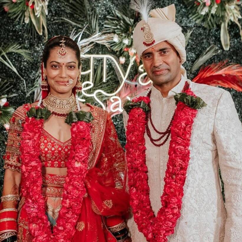 पायल रोहतगी व संग्राम सिंग यांनी ९ जुलै रोजी आग्र्यात लग्न केलं. ot married in Agra this year.