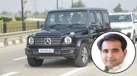 builder vicky kukreja car driven by the deputy chief minister devendra fadnavis on samruddhi mahamarg zws 70