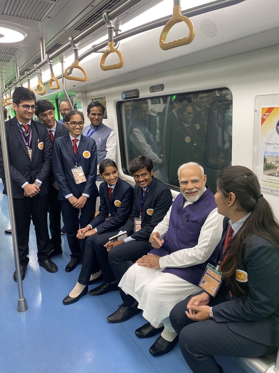 PM Modi inaugurated Nagpur Metro Phase 1 Flagged off two metro trains took a ride