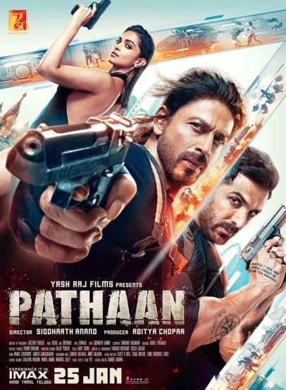 'पठाण' या चित्रपटात शाहरुख खान आणि दीपिका पदुकोणबरोबर जॉन अब्राहमसुद्धा महत्त्वाच्या भूमिकेत दिसणार आहे.