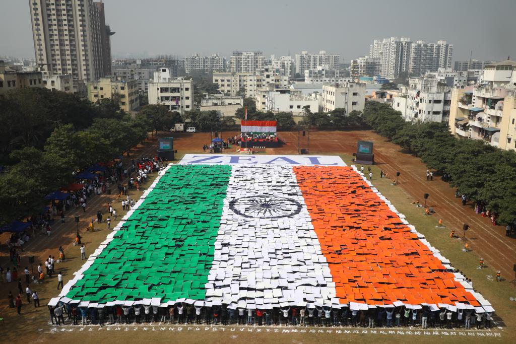 largest human portraits of freedom fighter in pune 