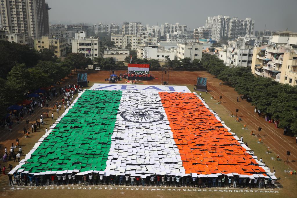 largest human portraits of freedom fighter in pune 