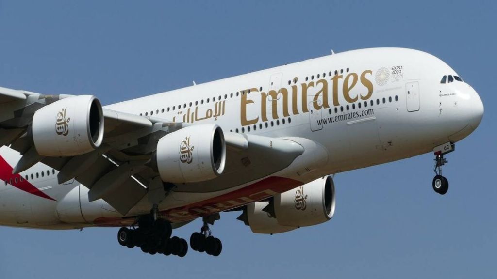 Emirates flight Viral News On Internet