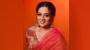 Spruha Joshi