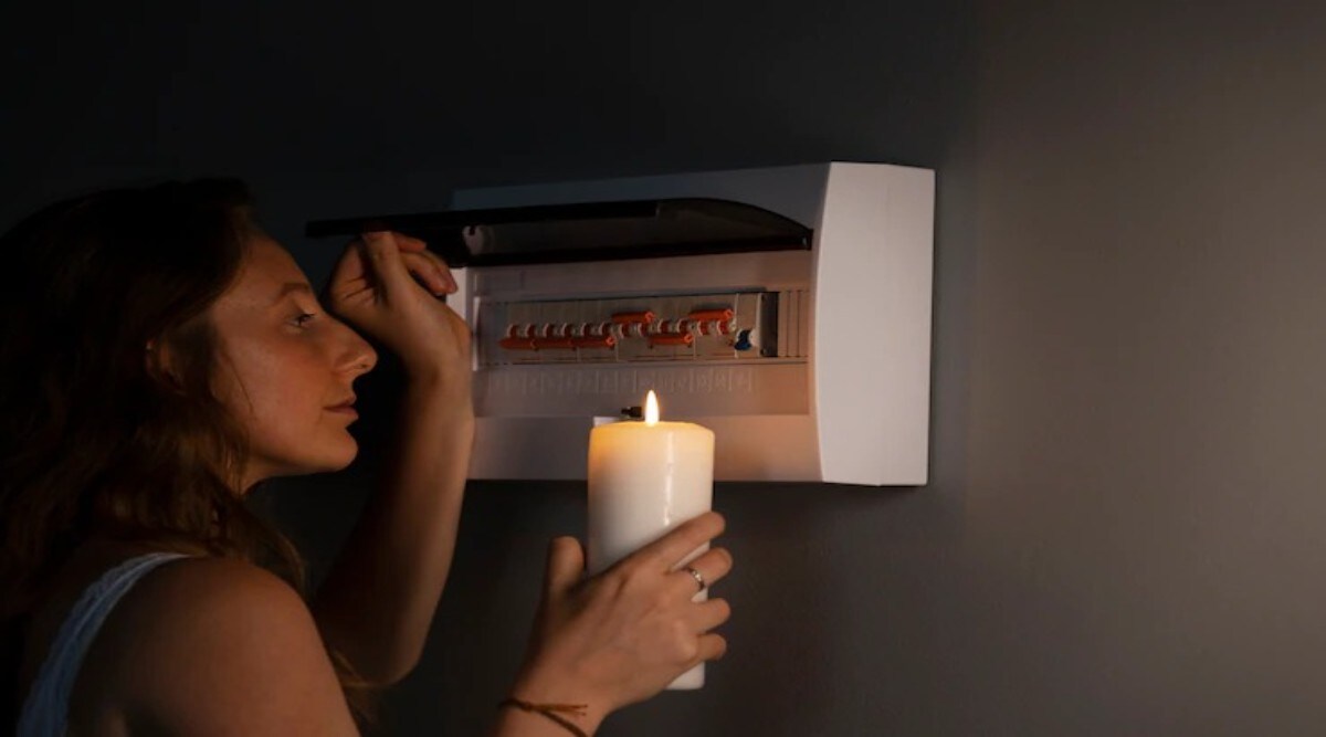 What to do before an emergency power outage know important things to remember