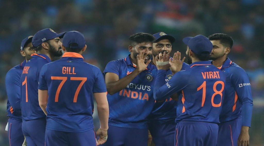 Indian team won the series 3-0 with a resounding victory over Sri Lanka by almost 317 runs