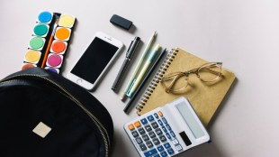 Working women must keep these things in their Office bag will be beneficial in need