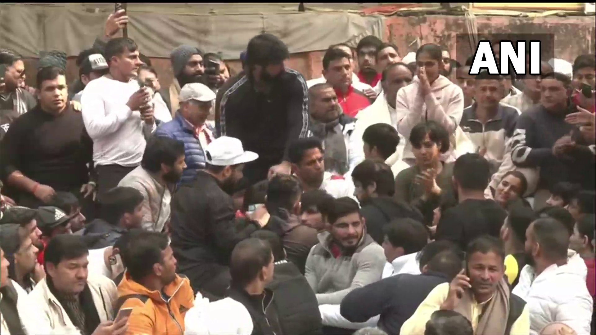 Wrestler-protest-at-jantar-mantar-_-1