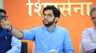 aditya thackeray criticized modi government