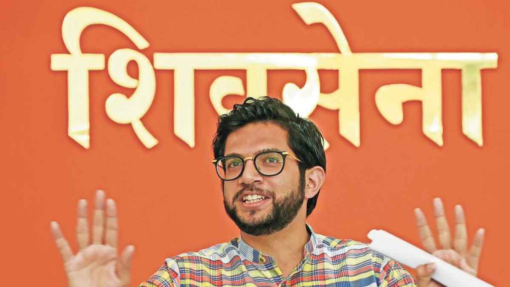 aditya thackeray slams cm eknath shinde