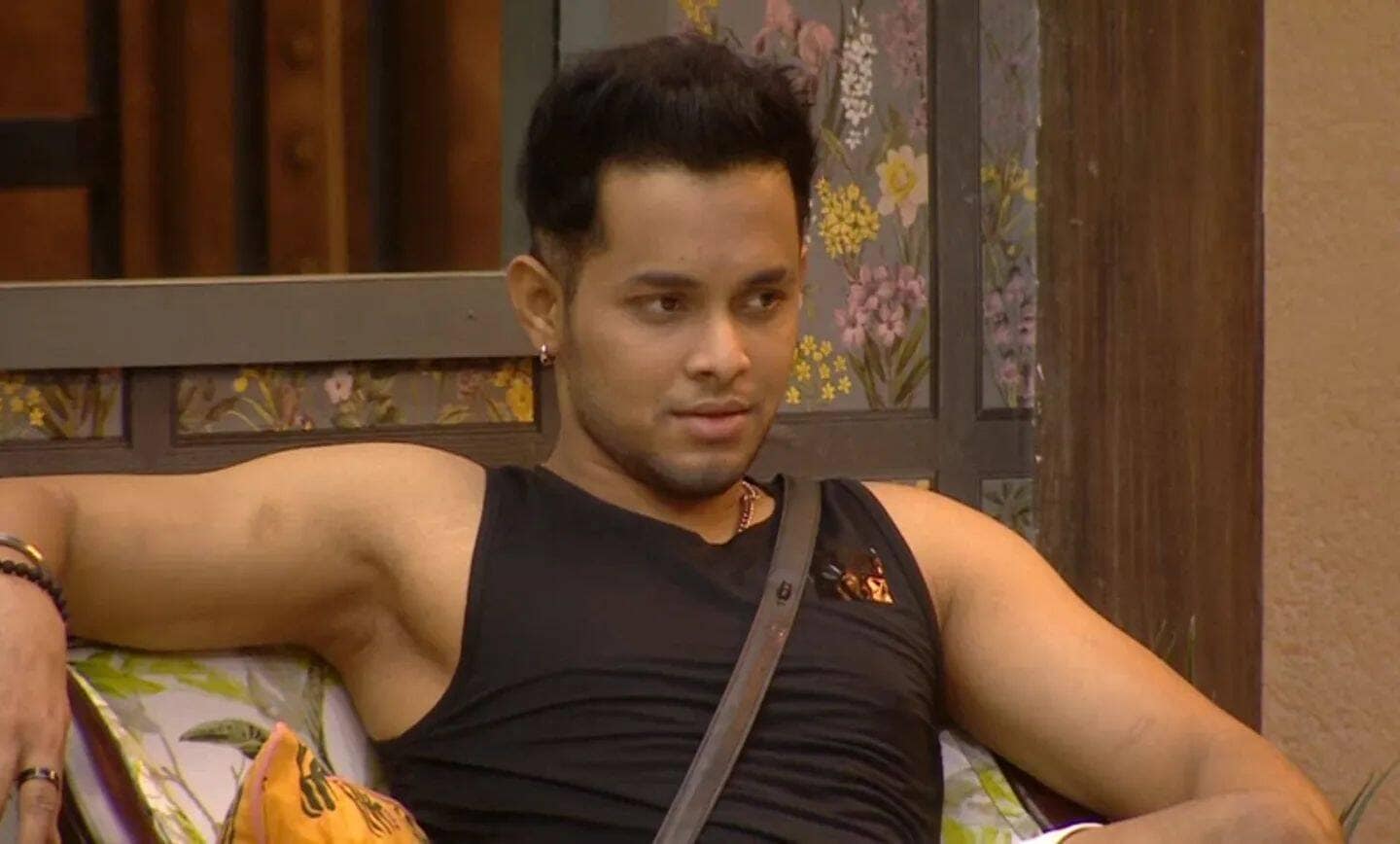 akshay kelkar bigg boss marathi 4 winner