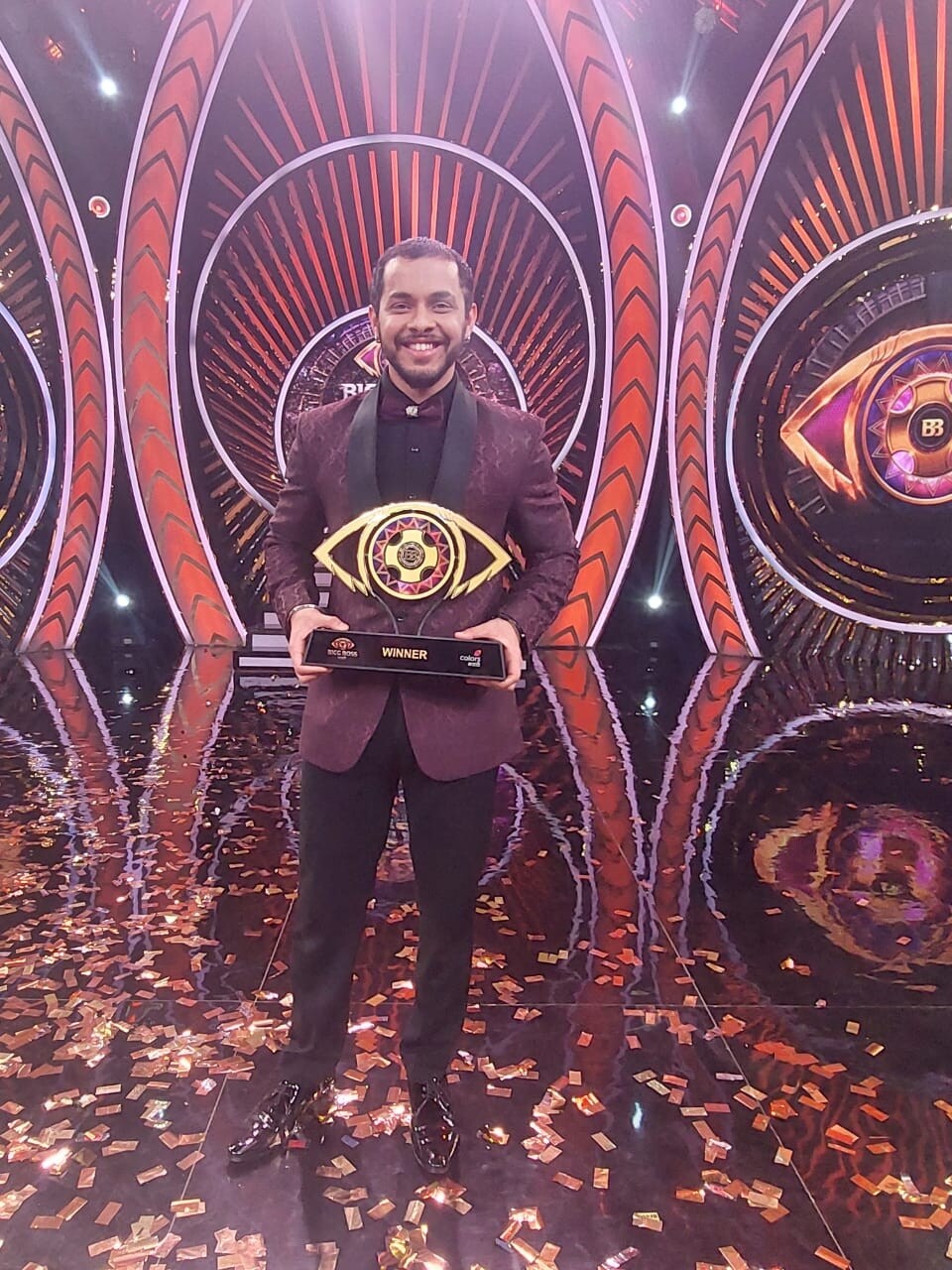 akshay kelkar bigg boss winner 5