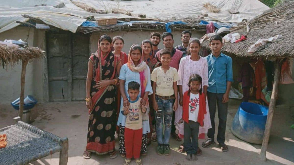 U19 T20 World Cup Final: Unnao's family is buying inverter to watch Women's T20 World Cup daughter will play in final match