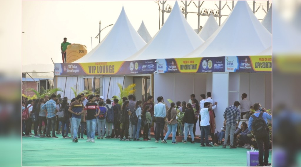 Organized Indian Science Congress Exhibition at Nagpur University