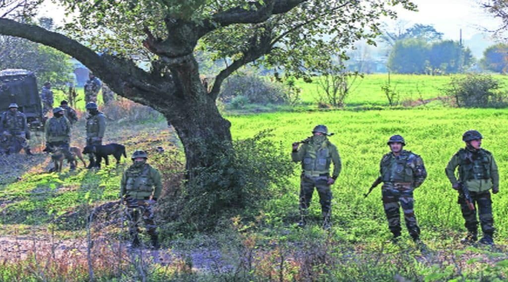 दहशतवादी हल्ल्यांत सहा जणांचा मृत्यू; चौदा तासांतील दोन घटनांनी जम्मू-काश्मीर हादरले