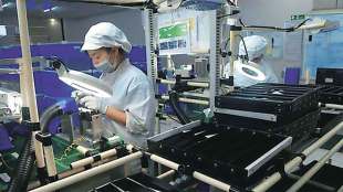 companies leaving china choosing vietnam instead of india