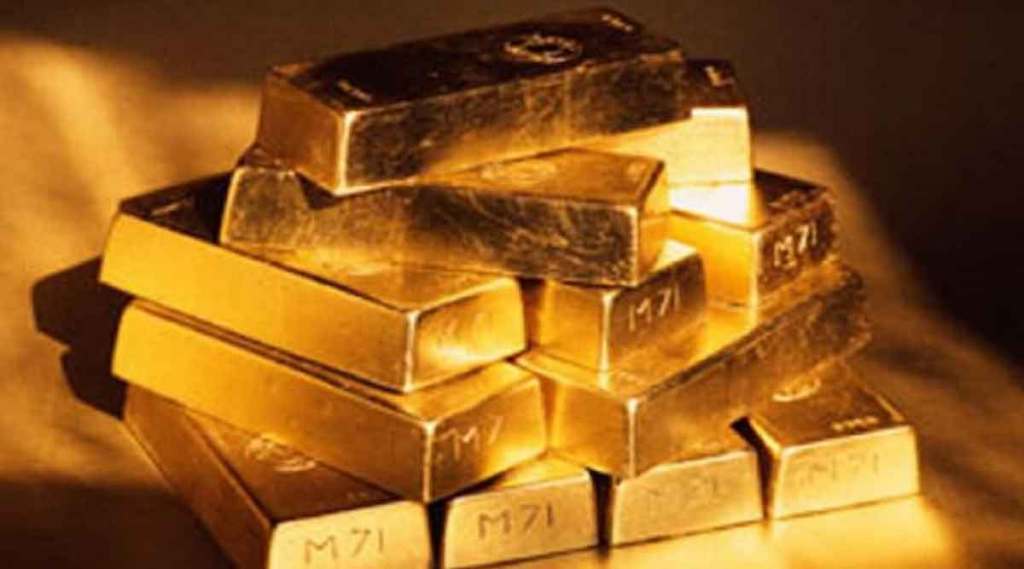 gold smuggling in Mumbai airport