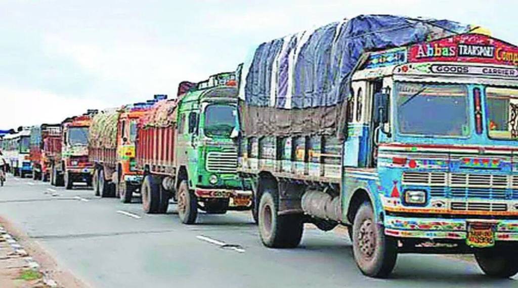 सोलापूर : ..तर जड वाहने फोडण्याचा बाळासाहेबांची शिवसेना जिल्हाप्रमुखांचा इशारा