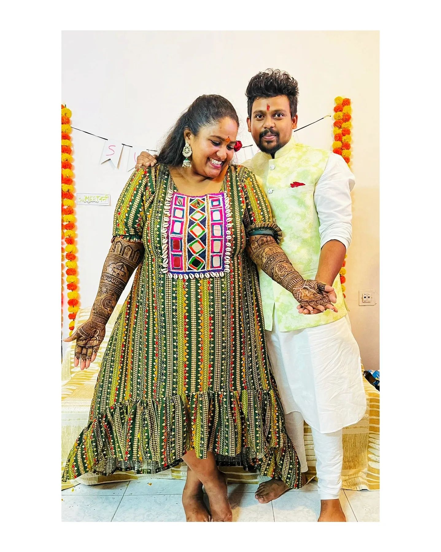 maharashtrachi hasyajatra fame vanita khrat mehendi photos