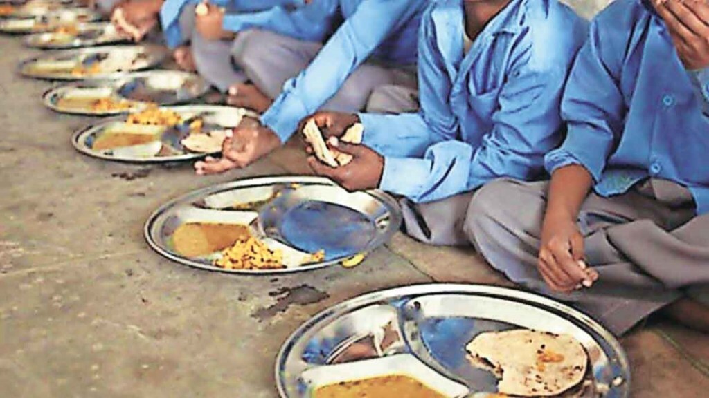 सांगली : पोषण आहारातून ३० विद्यार्थ्यांना विषबाधा