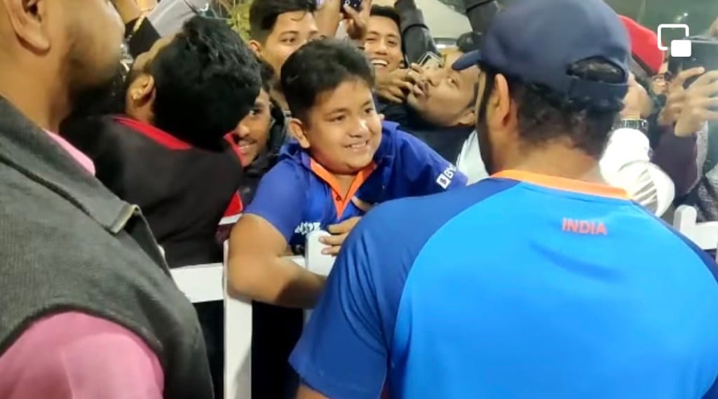 You made my cheeks so big When a hitman Rohit Sharma makes sense of a frightened toddler the video goes viral