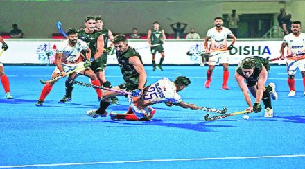 sp hockey team