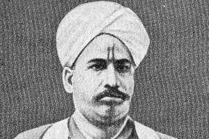 article about playwright krishnaji prabhakar khadilkar