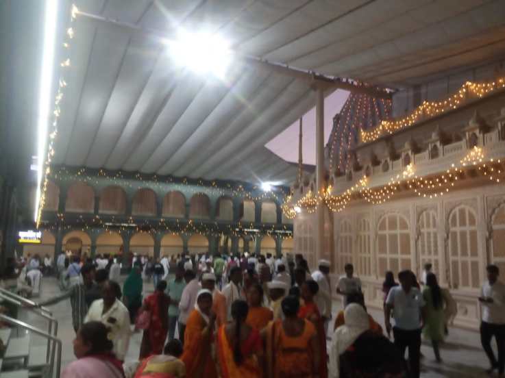 केवळ शेगावातच नव्हे तर संत गजानन महाराज यांचे मठ असलेल्या राज्यातील विविध ठिकाणीही विविध कार्यक्रमांचे आयोजन आजच्या दिवशी केले जाते. 