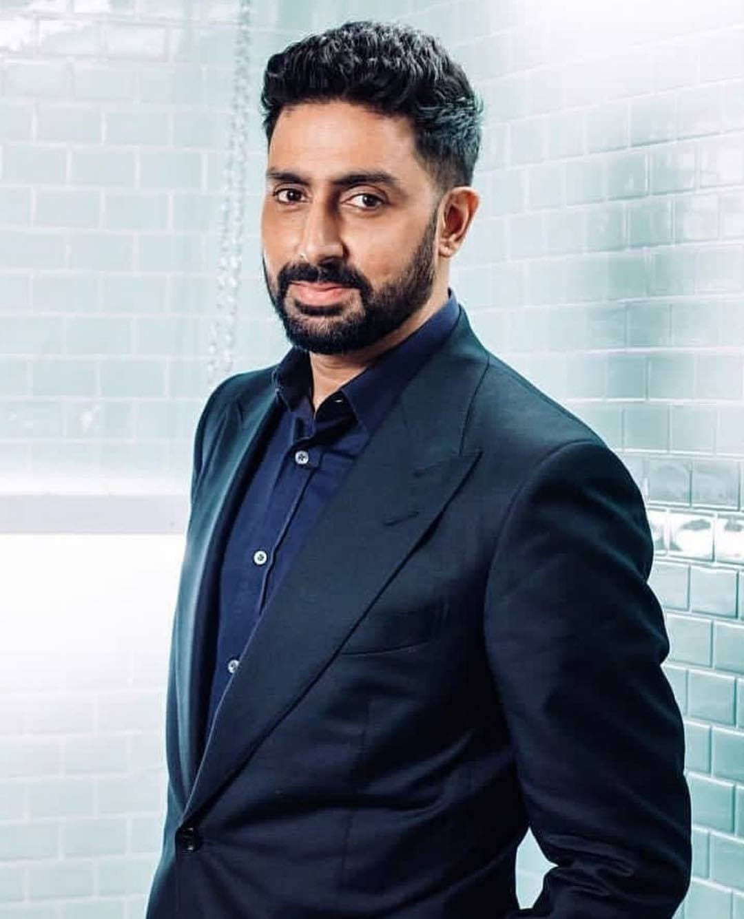 Abhishek Bachchan १७