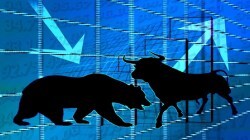 Budget 2023 : शेयर बाजारावर नकारात्मक परिणाम, एक हजाराच्या उसळीनंतर BSE च्या निर्देशांकात मोठी घसरण