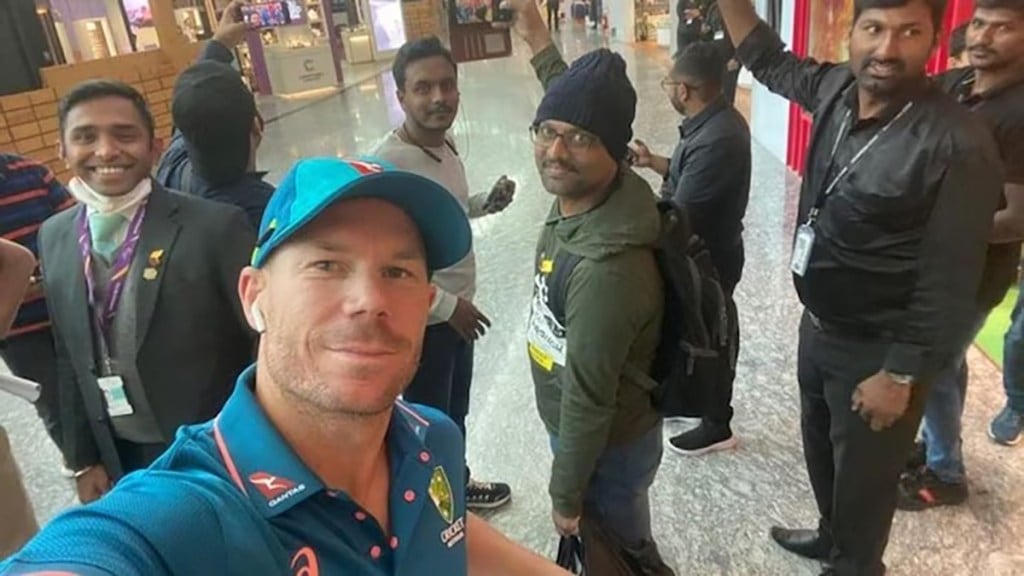 IND vs AUS: David Warner fulfilled the wishes of Indian fans, won everyone's heart by posing for a photo watch video