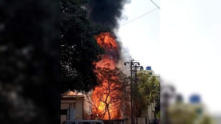 Fire at Rohitra of Mahavitaran in Wanwadi