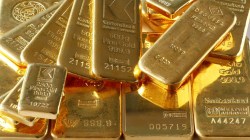 Gold-Silver Price on 18 February 2023: आनंदाची बातमी! सोन्याच्या किंमतीत घट, चांदीची चकाकीही उतरली, वाचा आजचे भाव