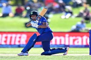 Harmanpreet Kaur creates history by playing 150 t20i matches surpassing Dhoni Kohli and Rohit Sharma
