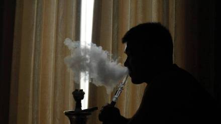 Police raid hookah parlor pune