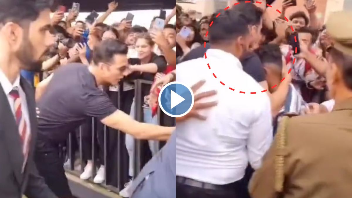 akshay kumar video fan, akshay kumar selfie fan, akshay kumar selfie, akshay kumar news, akshay kumar hugs fan, akshay kumar fan video, akshay kumar bodyguard push fan, अक्षय कुमार, अक्षय कुमार व्हिडीओ, अक्षय कुमार फॅन