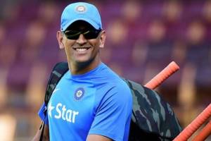 MS Dhoni New Look is going viral on social media