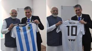 Pablo Gonzalez gifted Messi's T shirt to PM Modi in India Energy Week