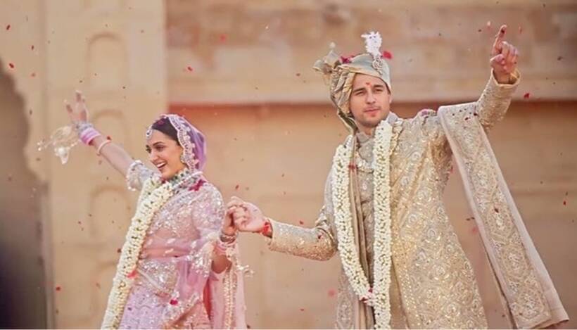 दोघंही या व्हिडीओमध्ये सुंदर दिसत आहेत. तसेच त्यांच्या लग्नाचा राजेशाही थाट व्हिडीओमध्ये दिसून येतो (Photo: Kiara Advani/Instagram)