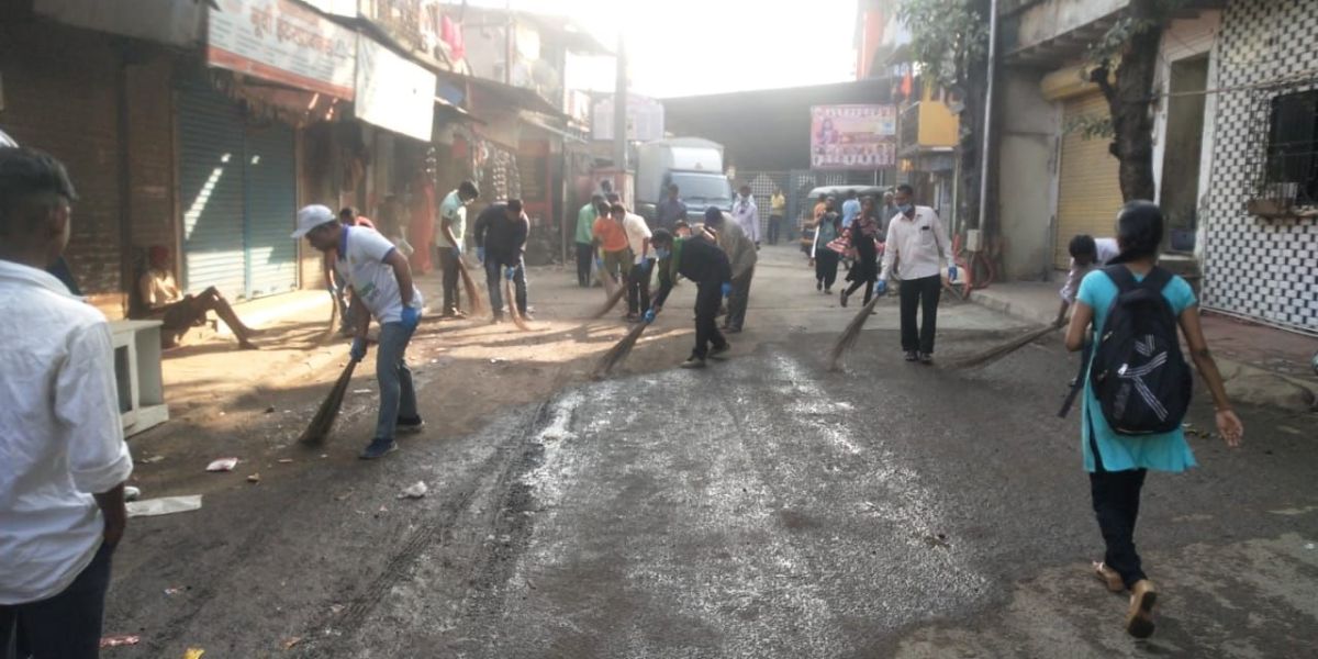 स्वच्छतेसाठी नागरीकांचा पुढाकार 