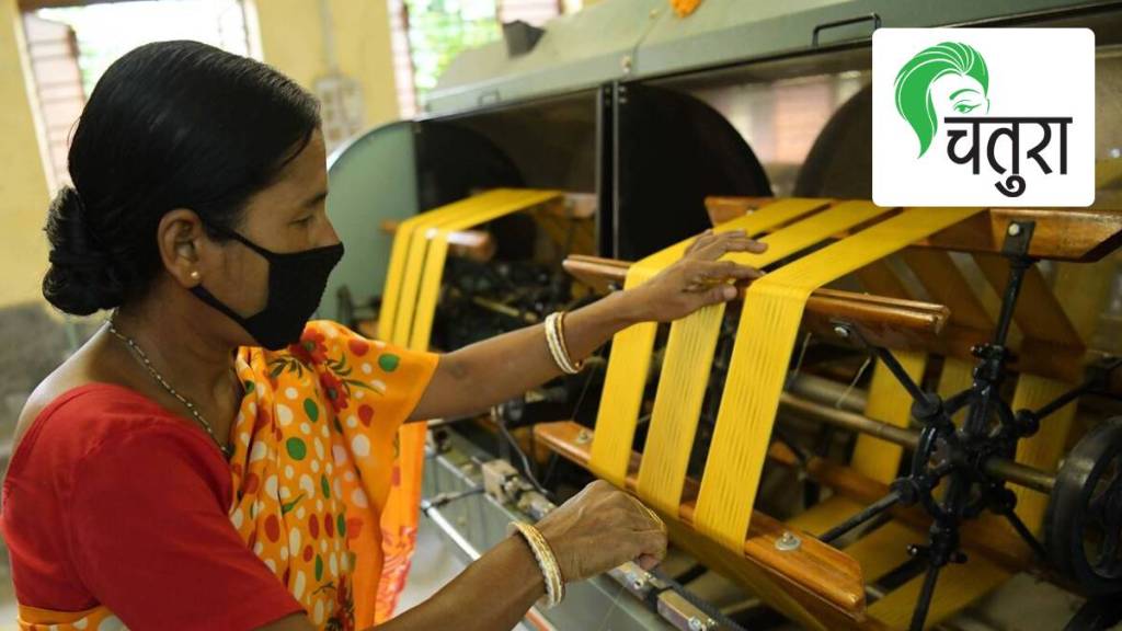 woman worker handloom