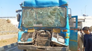 Tipper hit ST bus in Buldhana
