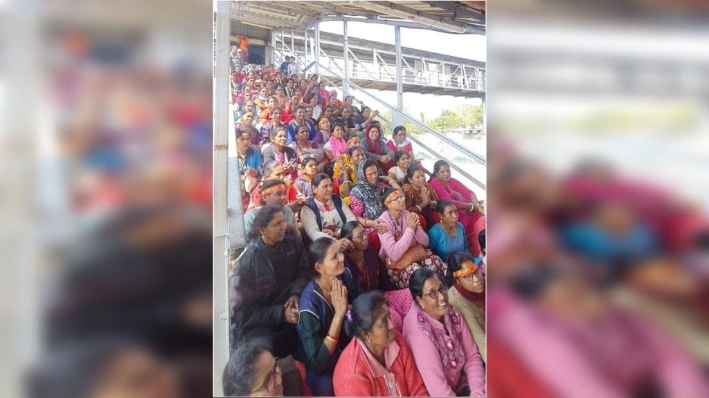 102 domestic workers women in Chandrapur to visit Vaishno Devi