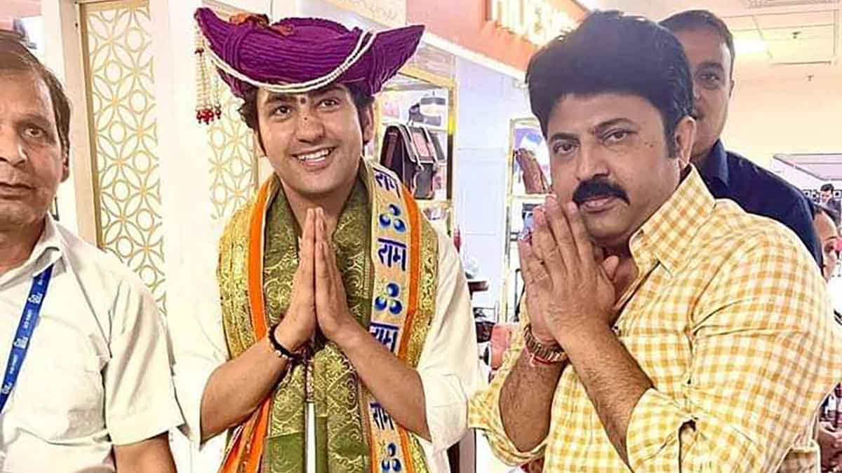 ncp spokesperson in controversy for inviting dhirendra shastri in solapur