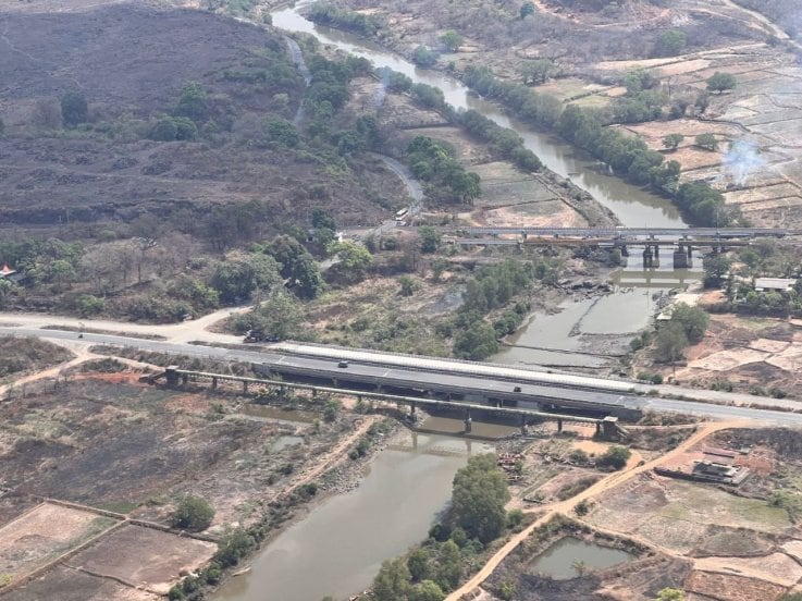 या महामार्गासाठी ४० वेगवेगळ्या बैठका झाल्या, यंदा वर्षअखेरपर्यंत ८४ किलोमीटर कॉंक्रीटीकरणाचे काम पुर्ण होईल असे आश्वासन यावेळी गडकरी यांनी दिले.