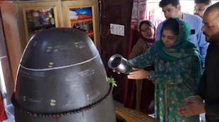 PDP chief Mehbooba Mufti visited Navagraha temple in the Pooch district and offered prayers