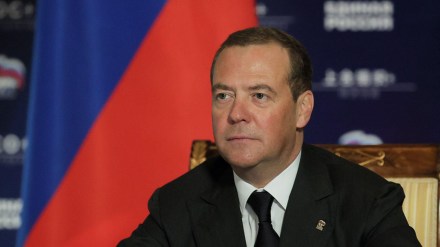 russia ex president medvedev tweet