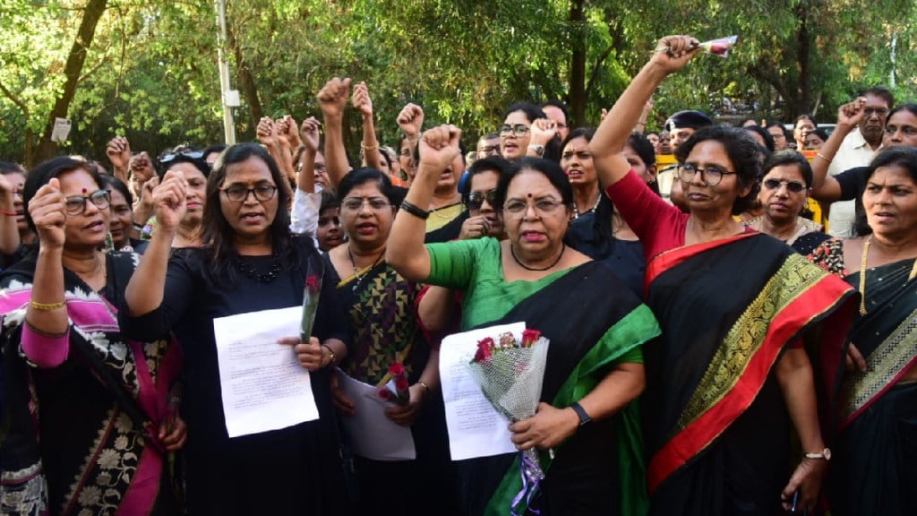 Women wearing black clothes stormed the divisional office