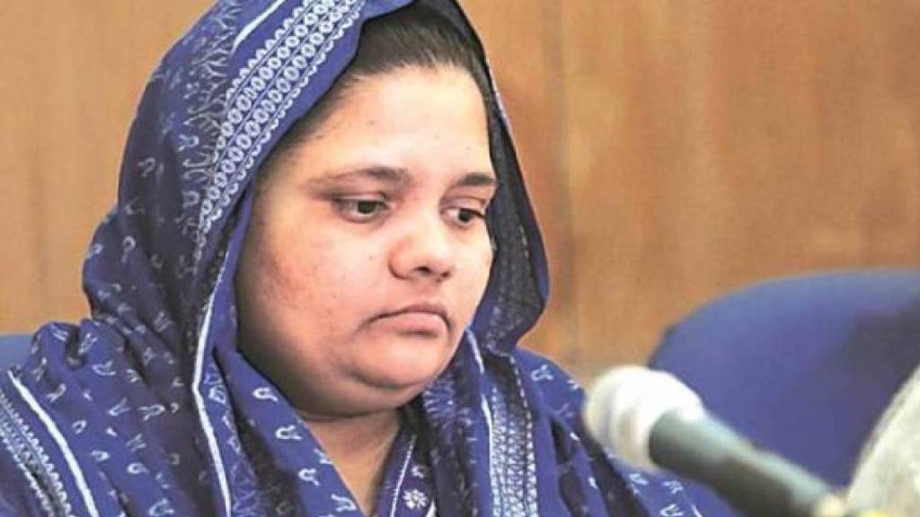 Bilkis Bano case SC asks Gujarat govt to be ready with convicts remission files hearing on April 18